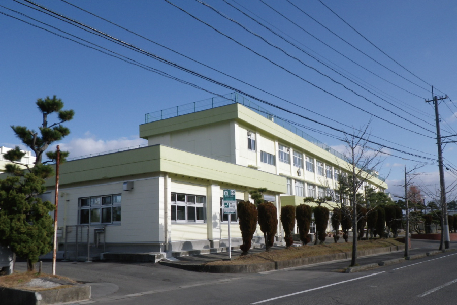 新潟市立東曽野木小学校
空気調和設備工事（越配・大宗　特定共同企業体）
2015年度